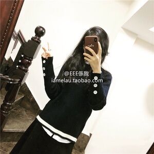 Luxury Minimalist 100% Wool Ribbed Sweater | Button Cuffs & Back Slit | Navy